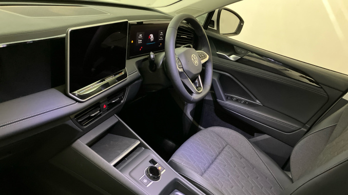 Volkswagen Tiguan 1.5 eTSI Match 5dr DSG Petrol Estate - Image 2